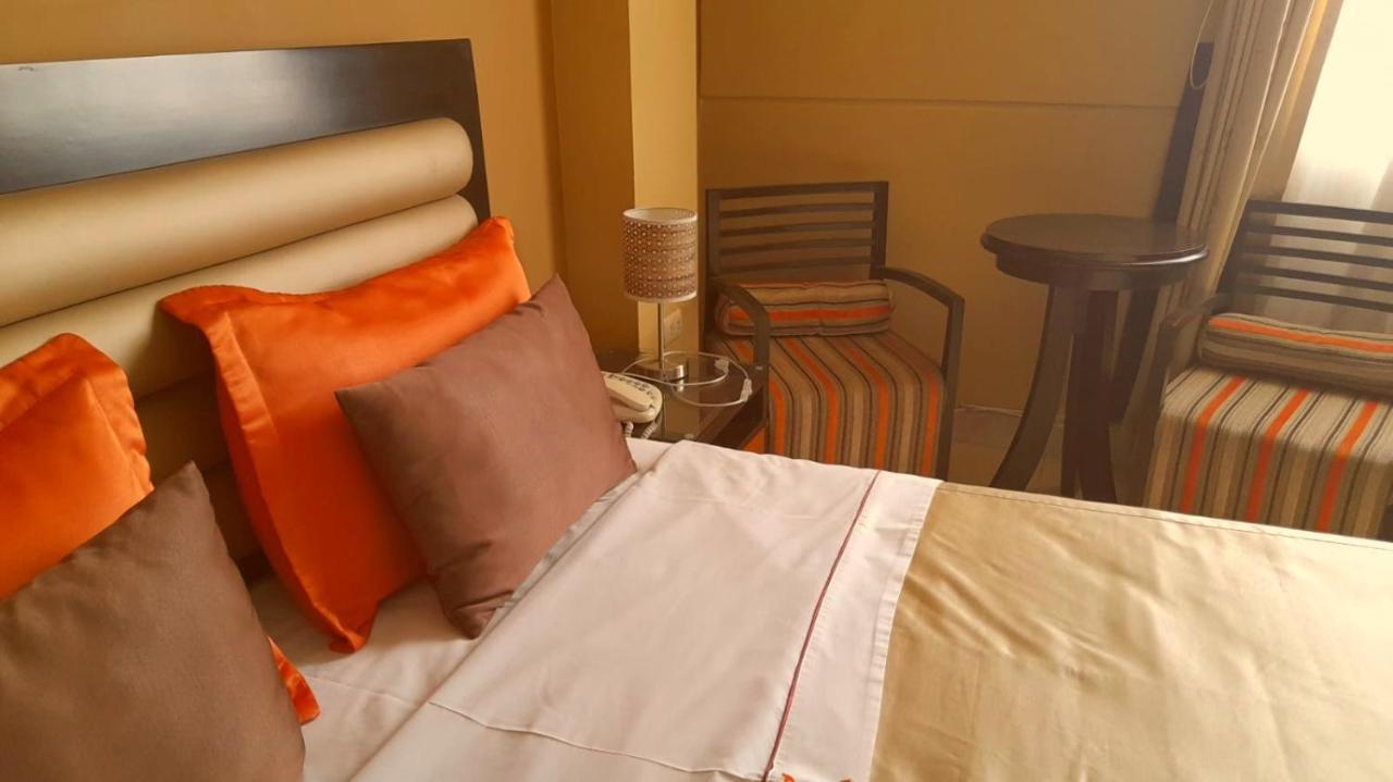 Gran Hotel איקה מראה חיצוני תמונה