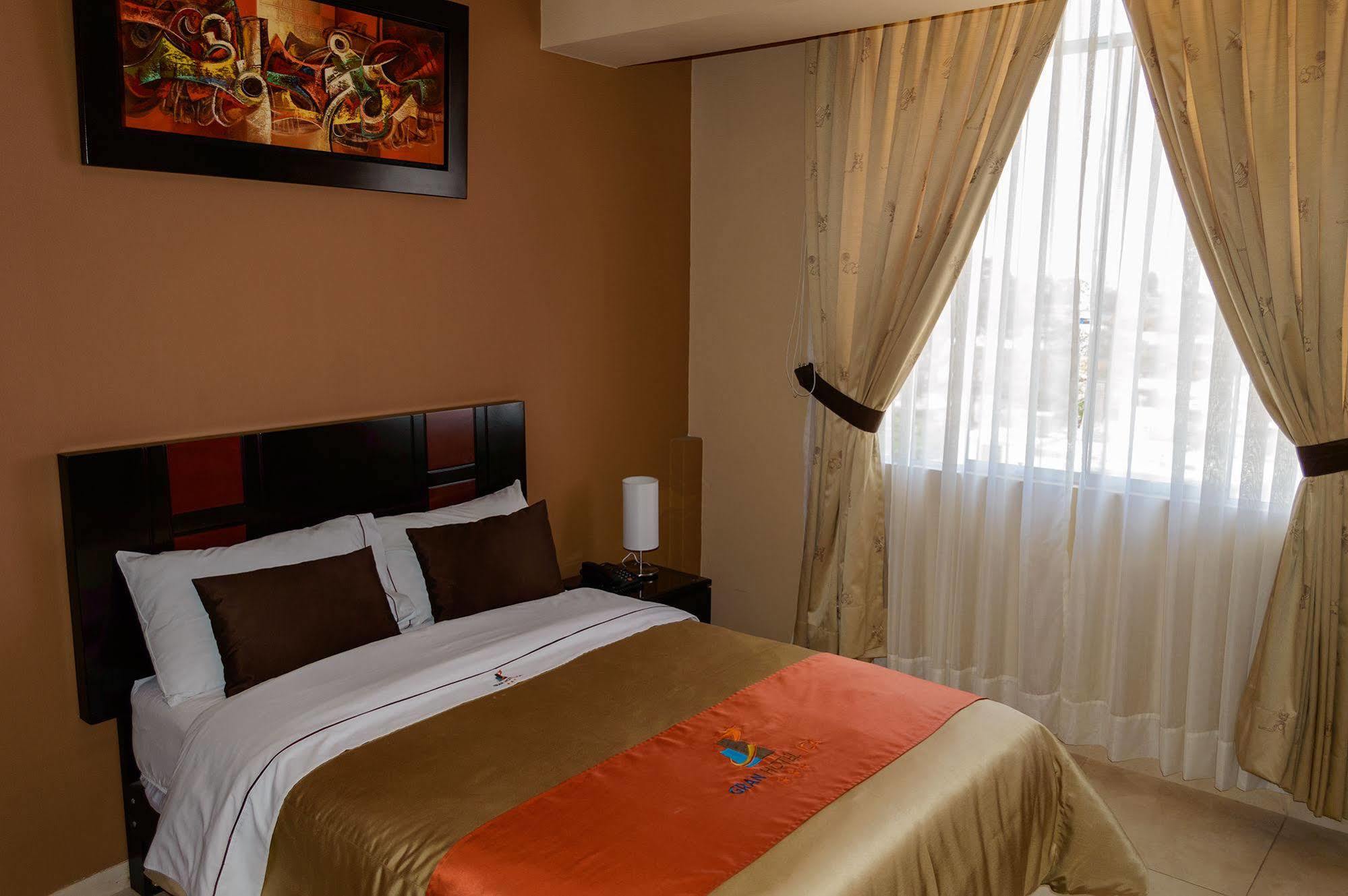 Gran Hotel איקה מראה חיצוני תמונה